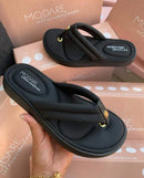 Chinelo Mariza Monte